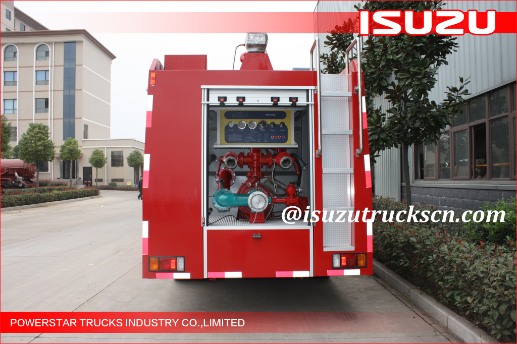 Factory 4000L ELF 700P Japanese Water Tank Fire Trucks