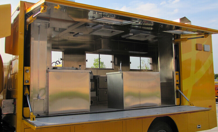 ISUZU emergency mobile kitchen vehicle