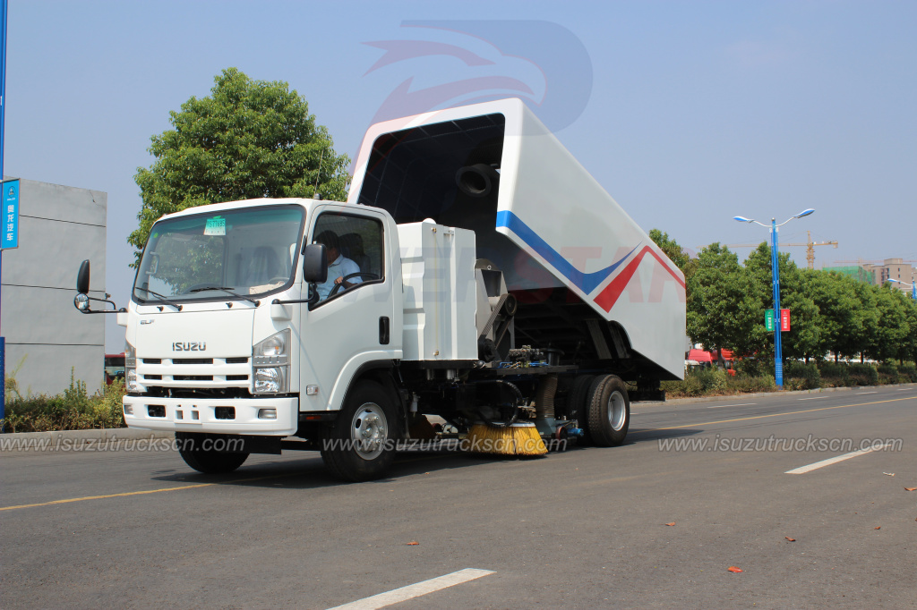 High performance Japanese Isuzu Road Sweeper Master