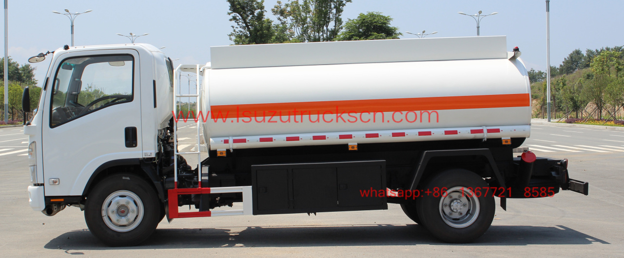 5 cubic meter Fuel tank truck Isuzu