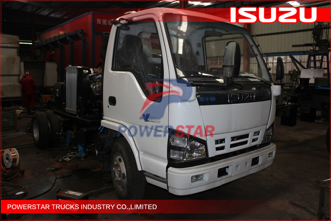 Isuzu 4x2 street road sweep truck sweeper sweeping truck para sa mga pampublikong kalsada