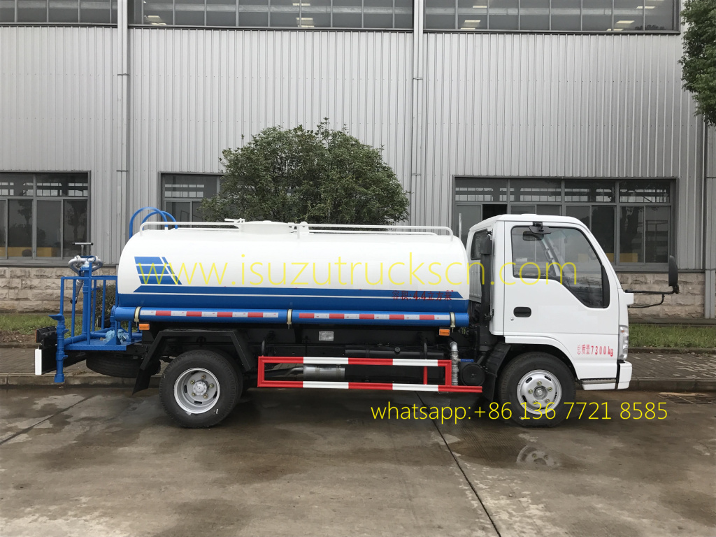 mobile water bowser truck Isuzu detail pictures