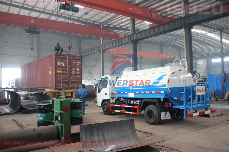 Shipment for Water TRUCKS Isuzu ELF tanker trucks 5,000Liters