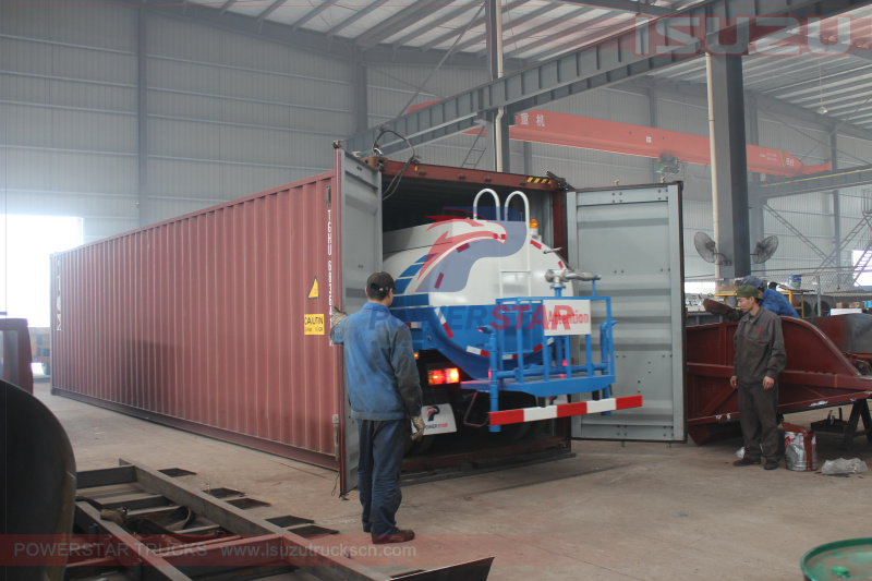 Shipment for Water TRUCKS Isuzu ELF tanker trucks 5,000Liters