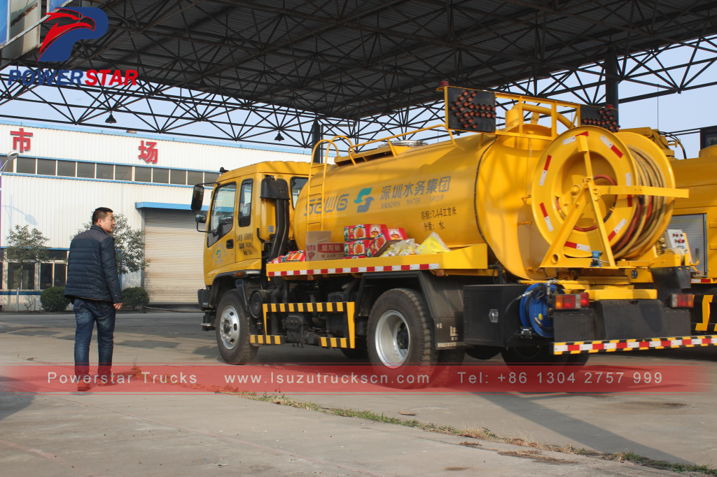 Vacuum cleaner trucks Isuzu (10,000 Liters)