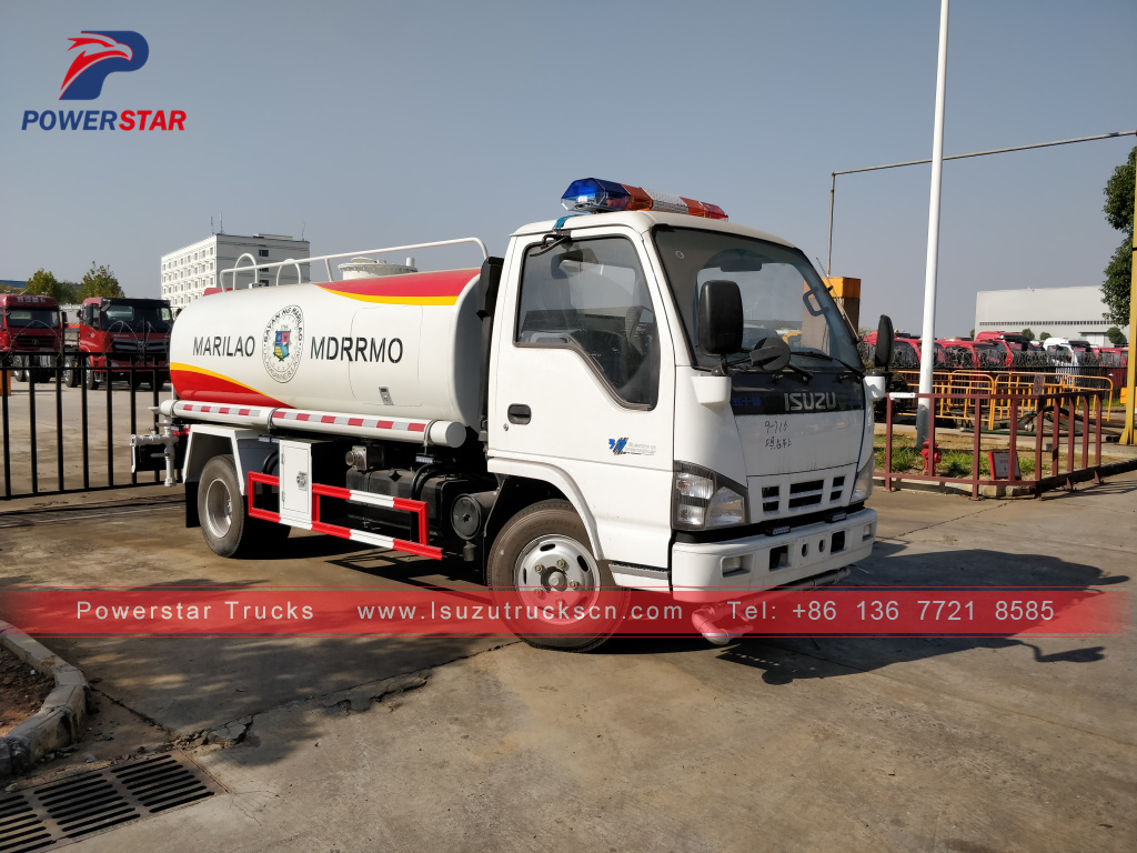 Pilipinas market Isuzu 3-5CBM water delivery tanker water spray trucks para sa pagbebenta