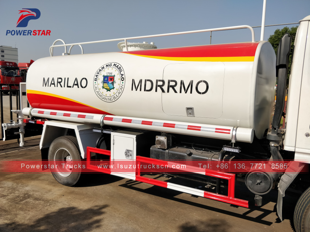 Pilipinas market Isuzu 3-5CBM water delivery tanker water spray trucks para sa pagbebenta