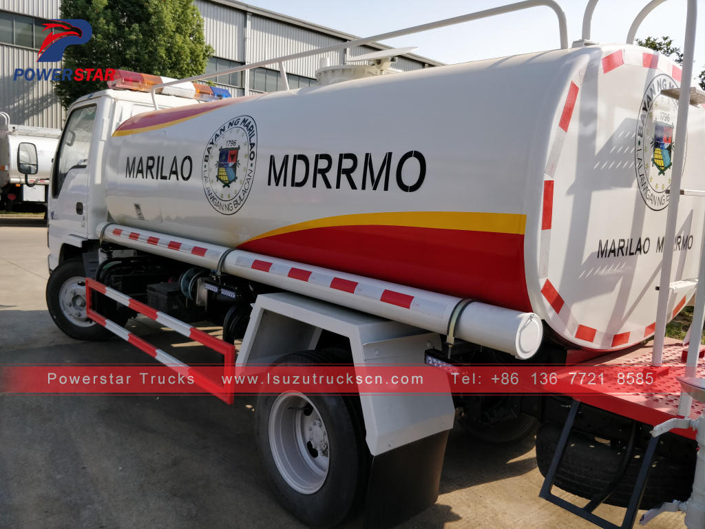 Pilipinas market Isuzu 3-5CBM water delivery tanker water spray trucks para sa pagbebenta