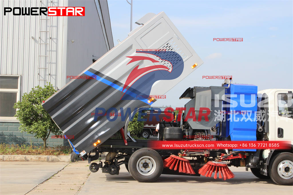 Factory price ISUZU GIGA 4Ã—2 truck mounted road sweeping machine