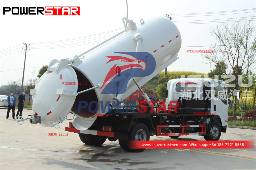 Factory outlet ISUZU 700P 4Ã—4 gully sucker sewer cleaner truck for sale