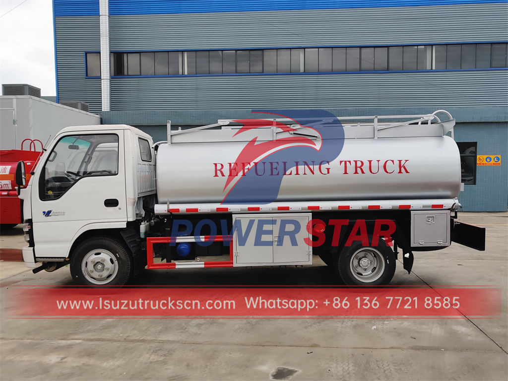 Good price ISUZU 5CBM mini refueling tank truck for sale