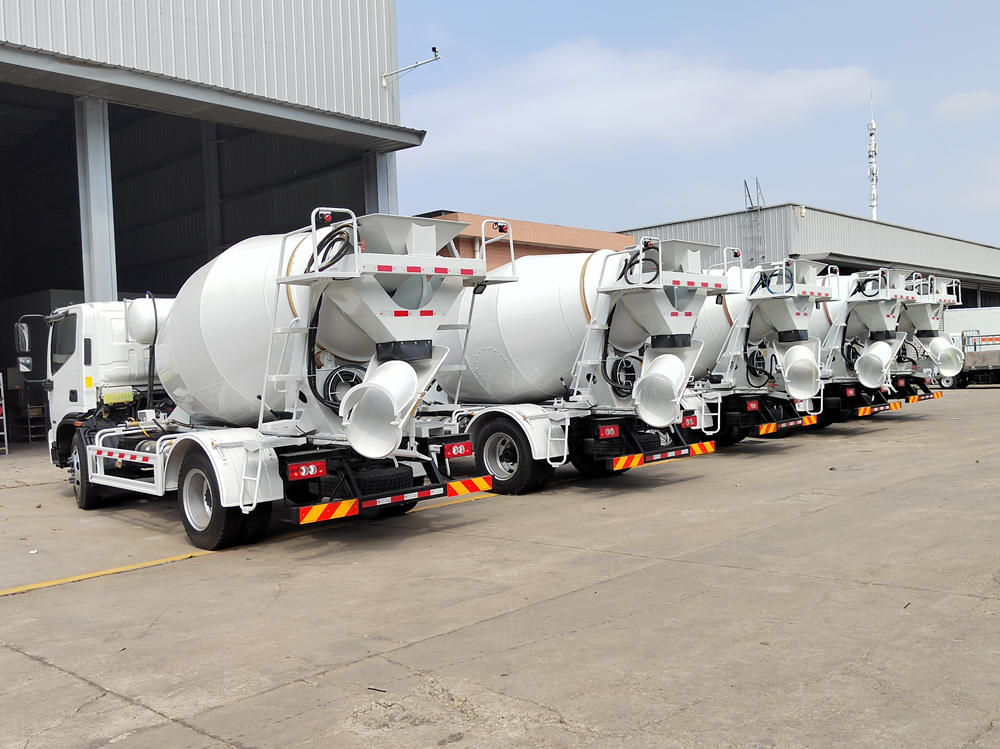 Isuzu concrete mixer truck