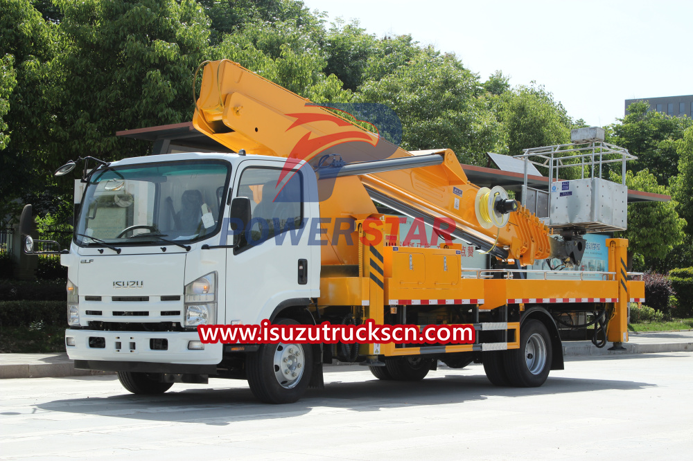 100 feet insulated Aerial Lift trucks Isuzu