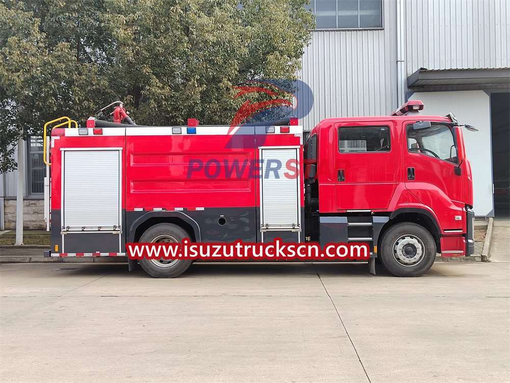 Isuzu Giga fire truck