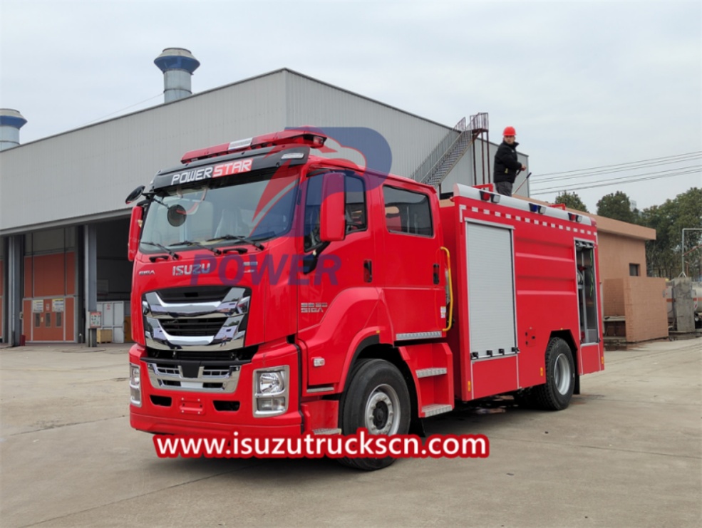 isuzu fire truck