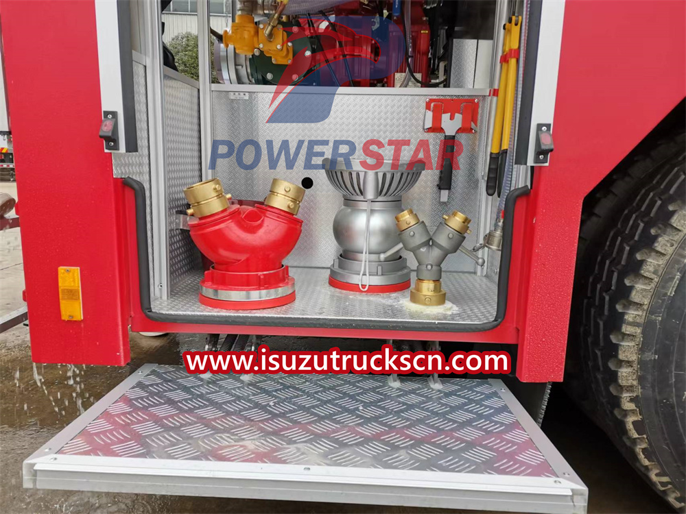 isuzu fire truck