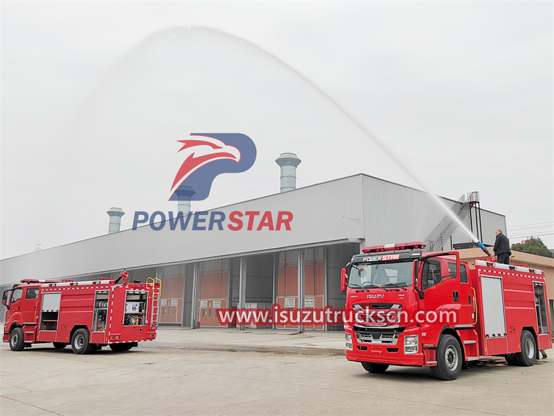  Isuzu GIGA 8000L fire fighting truck