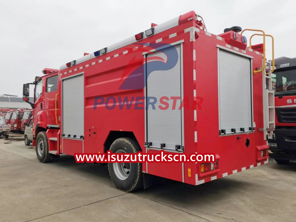 isuzu fire truck