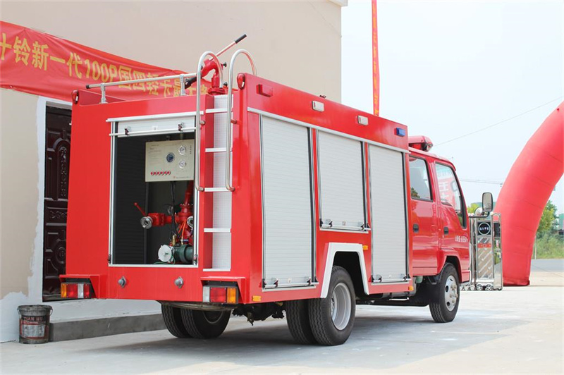 Isuzu tanker fire truck