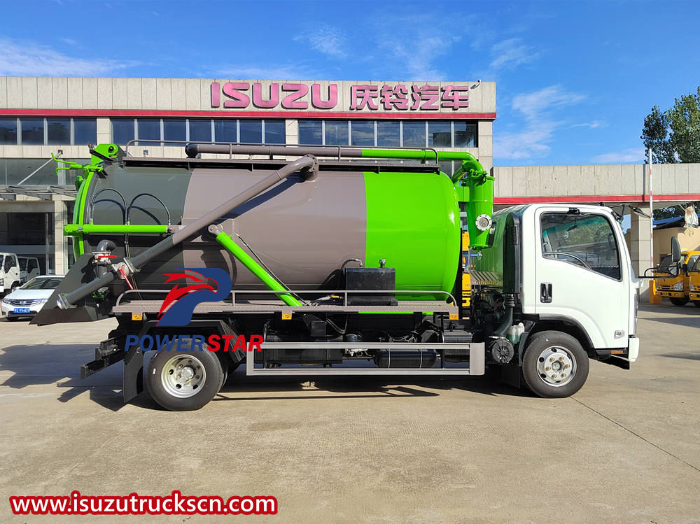 Isuzu septic pump truck