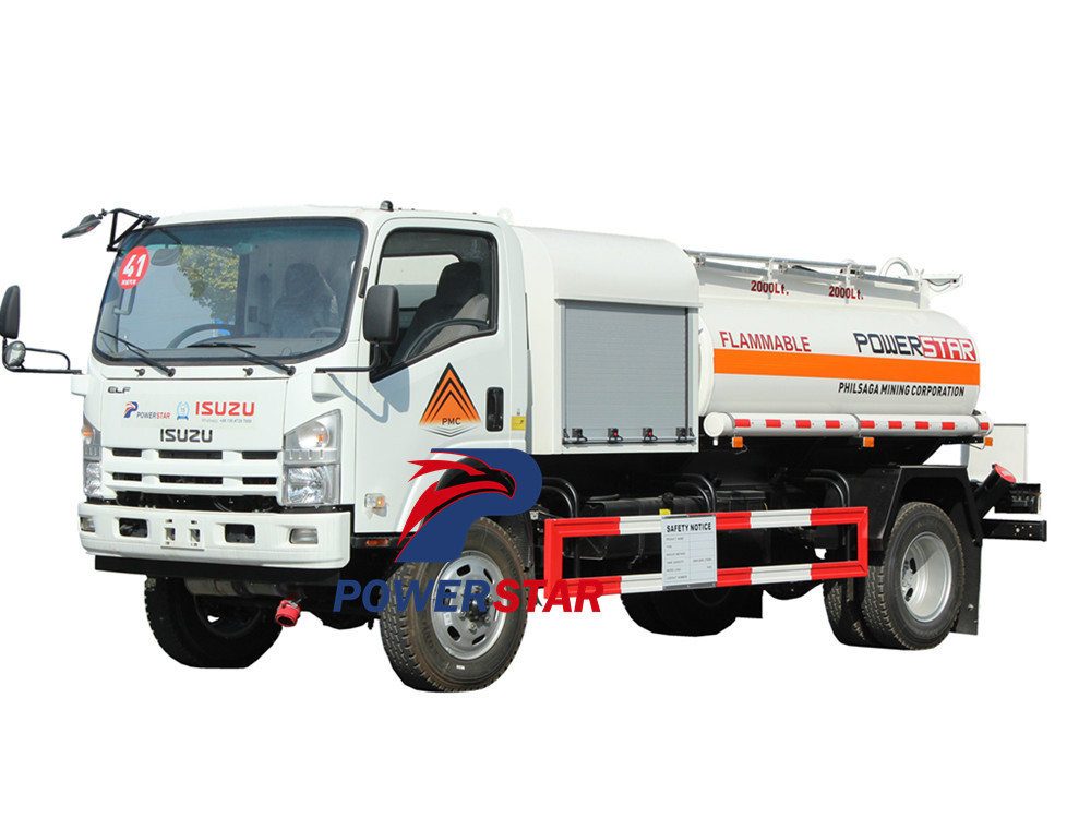 Isuzu 700P 4x4 pinagsamang fuel pump tanker truck