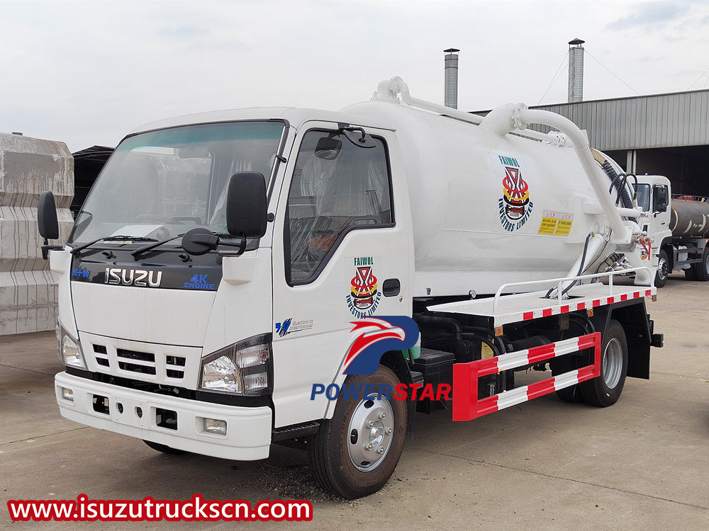 Isuzu vacuum suction truck