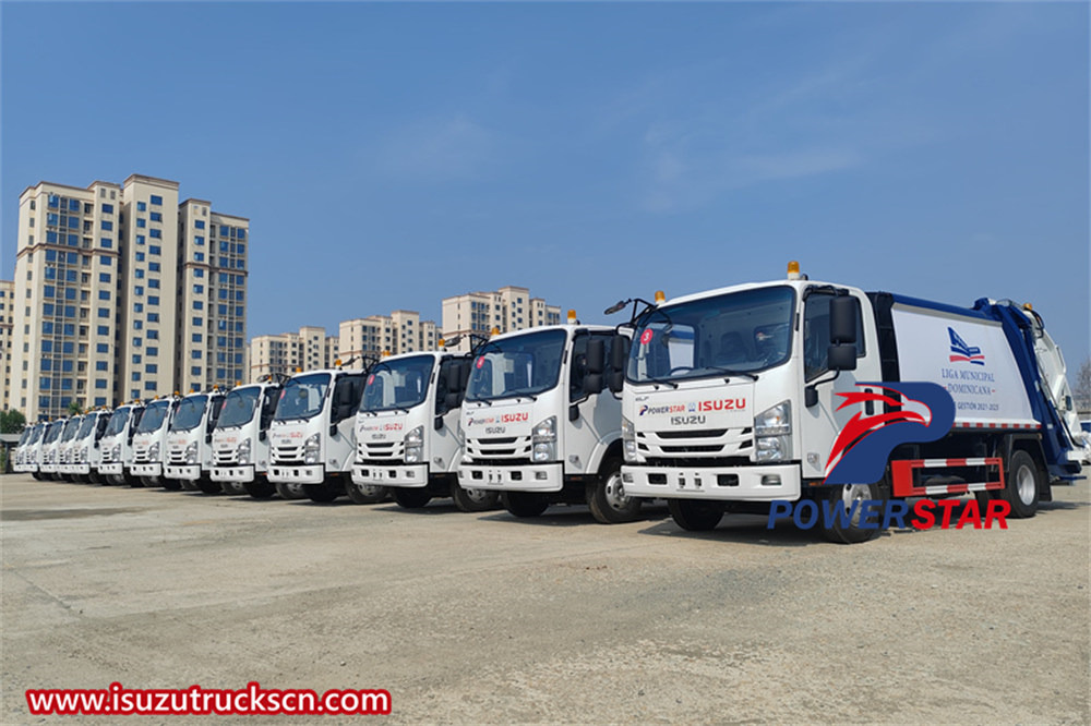 20 unit Isuzu NPR garbage rear loader truck export sa Latin America