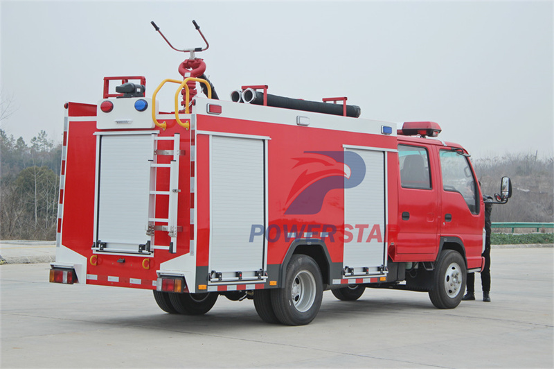 Isuzu light foam fire tender