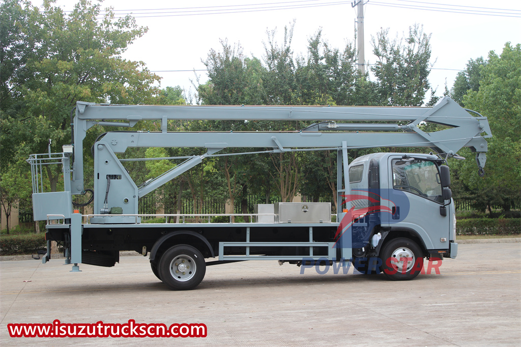 Isuzu folding arm manlifter truck