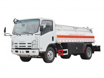 Japan Isuzu NPR 5000liters 5 cubic meters Oil Fuel Tank Truck for Sale