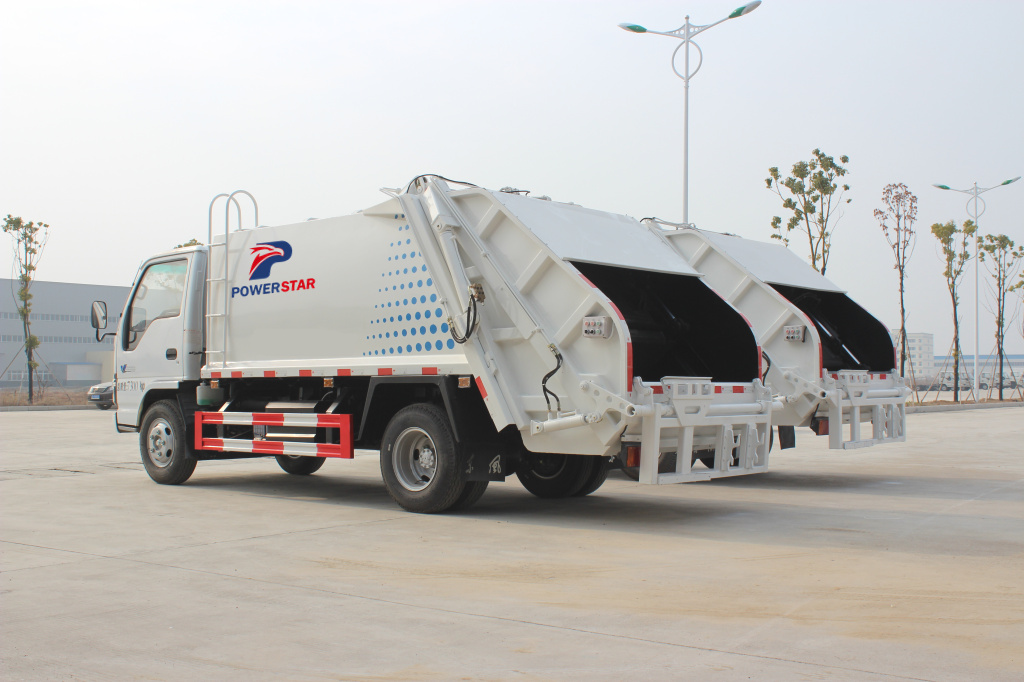 5 toneladang Isuzu Waste compactor collection truck na gawa ng mga Powerstar truck
    