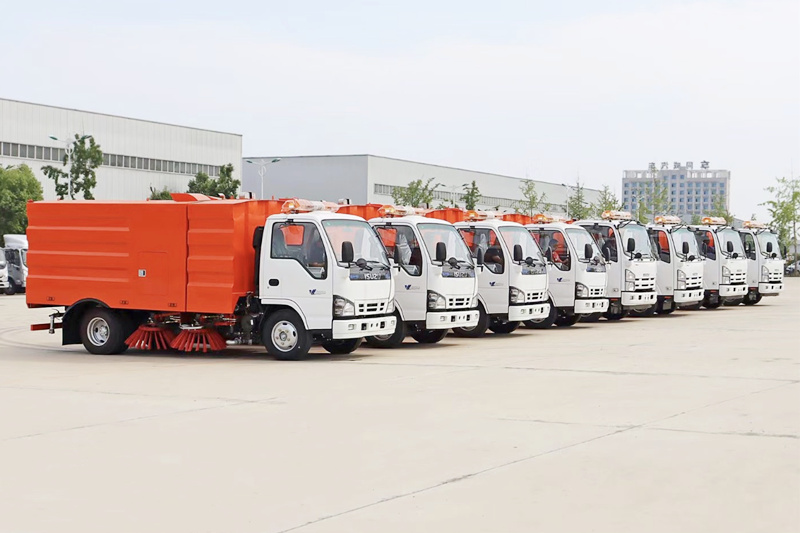 Ethiopia - 8units ISUZU Vacuum Road Sweeper
    