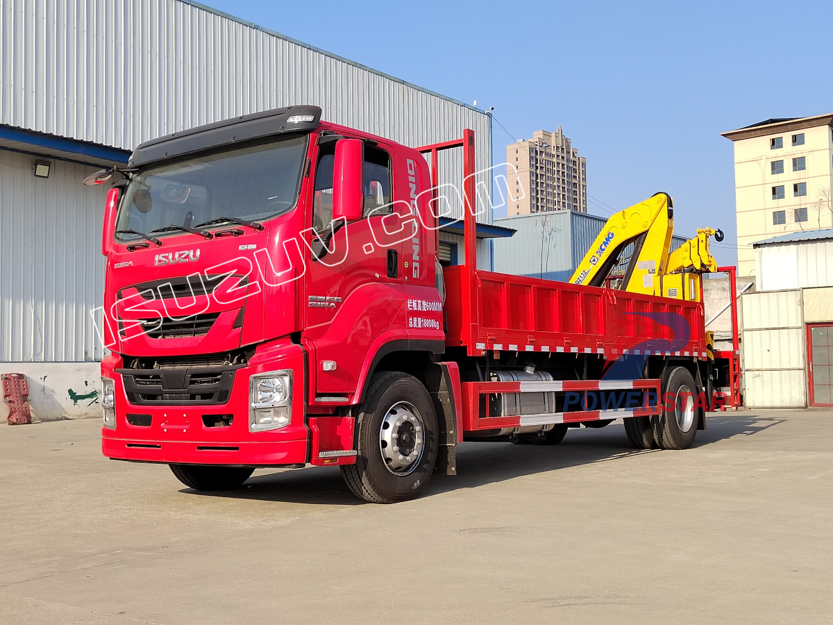 Rwanda Isuzu Giga Dropside Cargo truck na may XCMG 6.3ton GSQZ132 knuckle boom crane
    