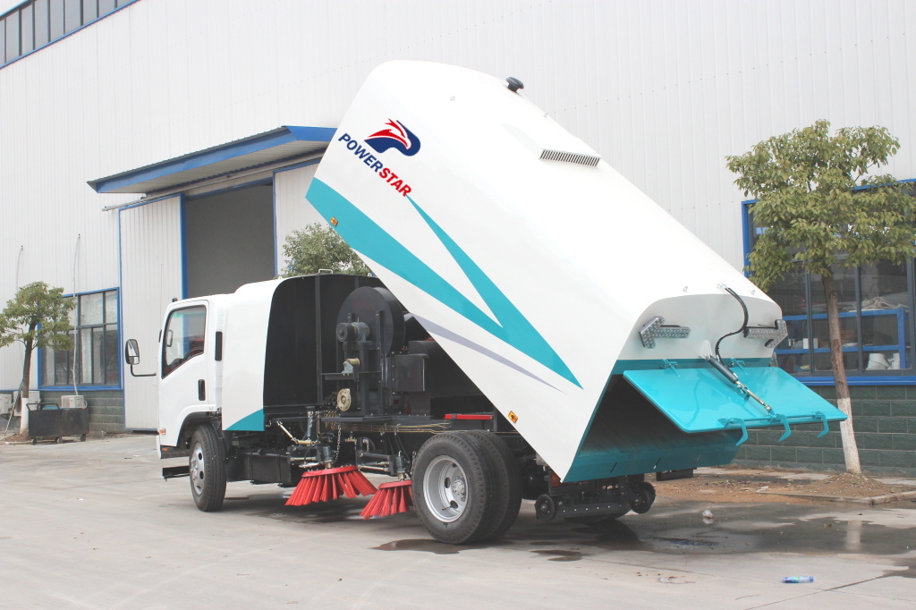 8m3/ 10m3 Isuzu NPR ELF 4X2 Road/ Street Sweeper Cleaner Truck
    