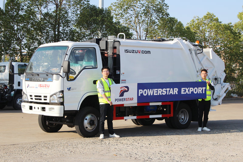 Pilipinas - ISUZU 600P/NKR 4x4 all wheel drive Tanggihan ang Garbage Compactor Truck
    