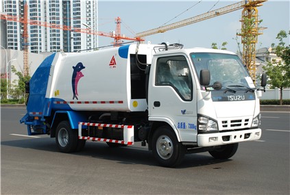 Japanese Isuzu 5m3 na trak ng basura, trak ng basura para sa pagbebenta,basure compactor
    