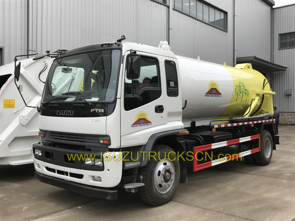 12,000L Sewage Suction Truck Isuzu Vacuum Truck
    