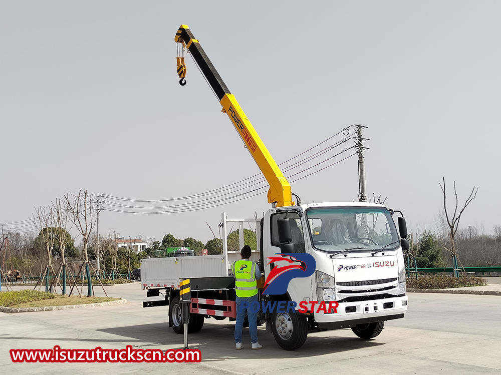 Maldives Isuzu Right drive ng mga Boom Crane truck
    