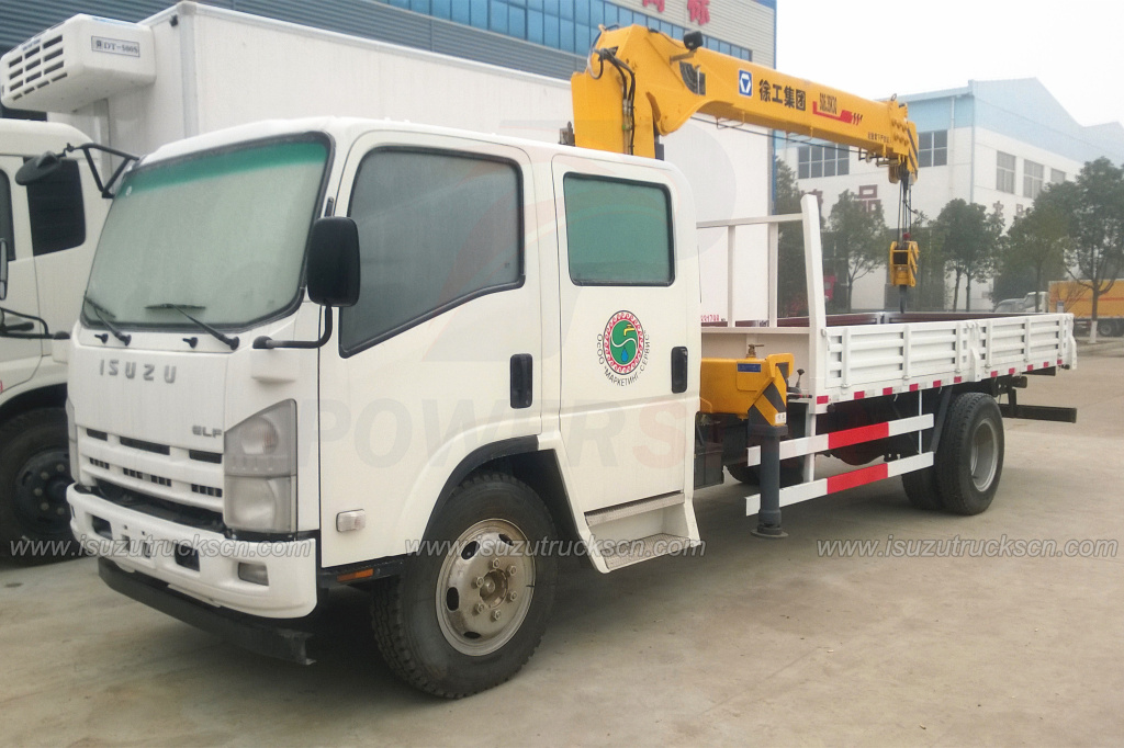 Double cabin Isuzu ELF Trucks na may 6.3tons na Hydraulic telescopic boom
    