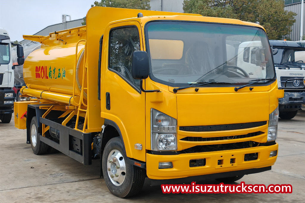 ISUZU NPR RHD 8CBM fuel tanker truck na gumaganang video
    