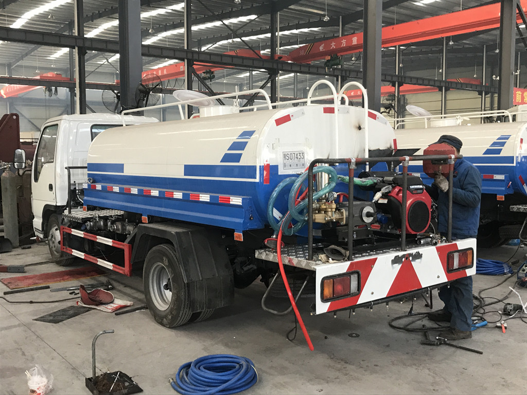 5cbm brand new Isuzu Water Bowser Tank Trucks for sale Philippines
    