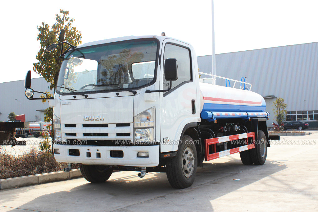 6,000L ISUZU water bowser water tank truck para sa malinis na dust water carrier
    