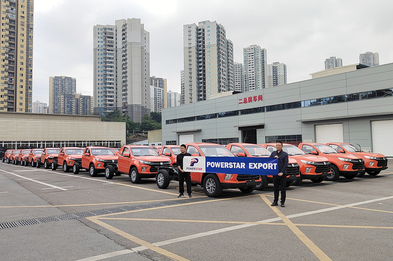 100 unit Isuzu diesel four-wheel Drive pickup truck ay iniluluwas sa Ethiopia